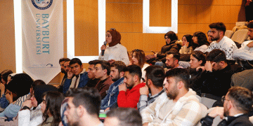 Sekmen, Siyaset Akademisinin ilk konuğu oldu