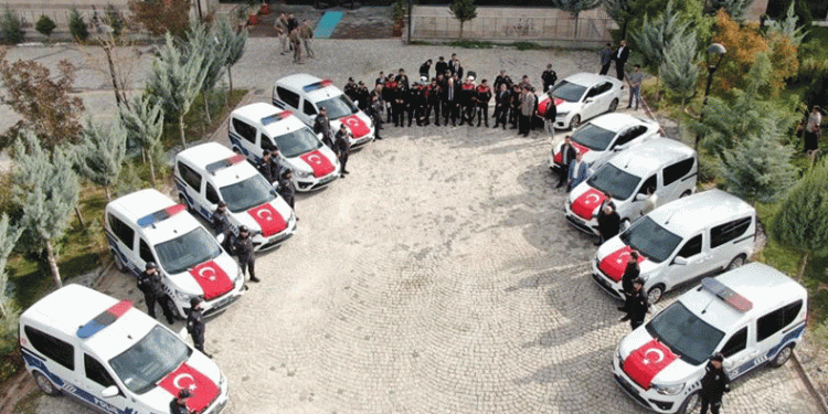 Elazığ Emniyetinde 18 araç hizmete alındı