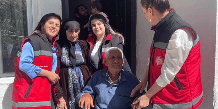 Hakkari’deki yaşlılar YADES ile hayata tutundu