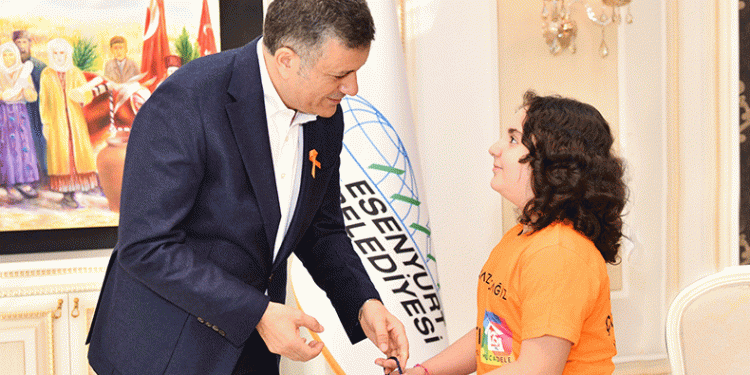 Lösemili çocuklardan Başkan Bozkurt’a ziyaret
