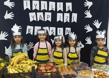 Minik öğrenciler Filistin için hayırda yarıştı