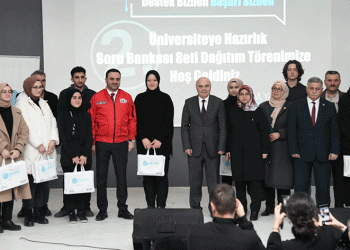 Üniversiteli gençlere eğitim desteği