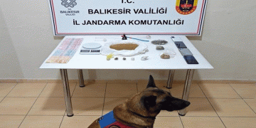 Uyuşturucu baskınında 2 kişi yakalandı