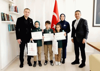 Minik Eller Tasarlıyor Projesi