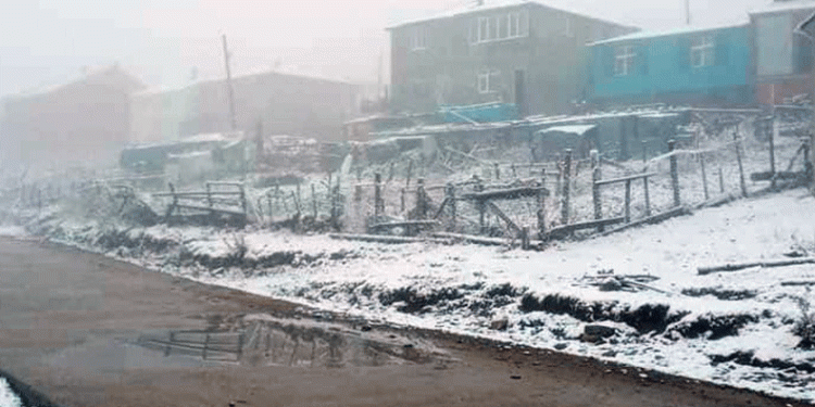 Gümüşhane’nin yükseklerinde kar yağışı