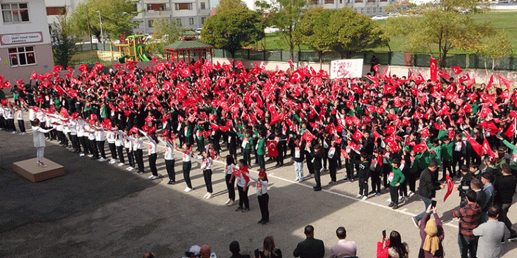 Van’da dev oratoryo