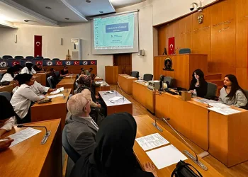 Çalışanlara iş güvenliği eğitimi