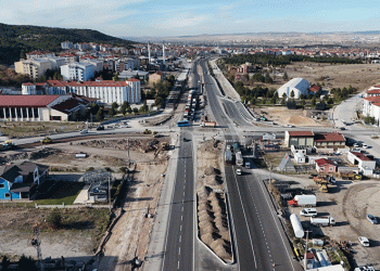 Kütahya’da kavşaklara asfalt desteği