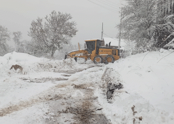 Kastamonu’da karın kapattığı yollar açıldı
