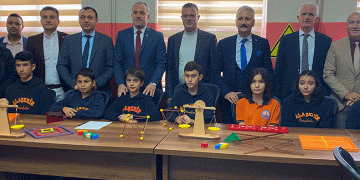 Alaşehir’de Matematik Atölyesi açıldı