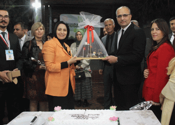 Durmuş, öğretmenlerle bir araya geldi