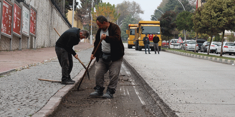 Asfalt yenileme çalışmaları