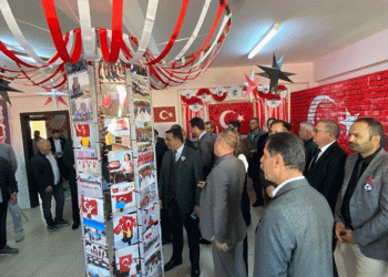 Bu sergi Cumhuriyeti anlatıyor