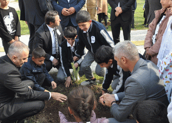 Bulanık’ta fidan dikimi