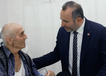 Tutuk, Yılmaz dedeye nefes verdi