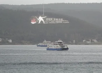 Çanakkale’de feribot seferleri iptal edildi