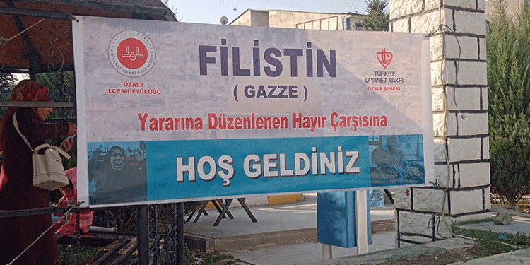 Gazze yararına hayır çarşısı kuruldu