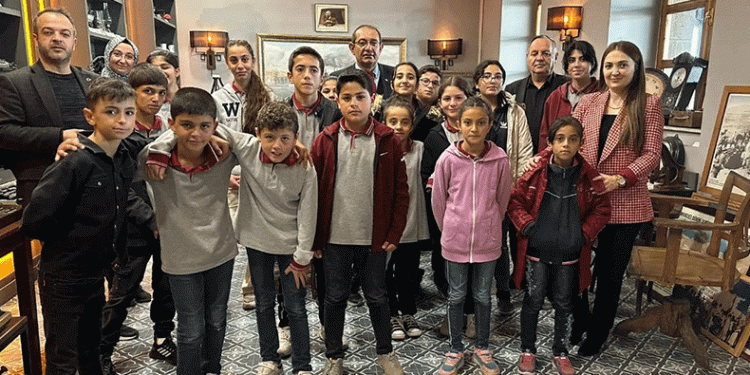 Yolculuğun hikayesi var