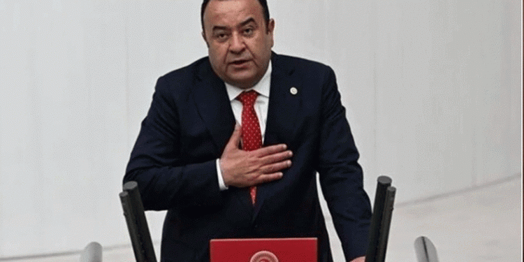 Adnan Beker İYİ Parti’den istifa etti