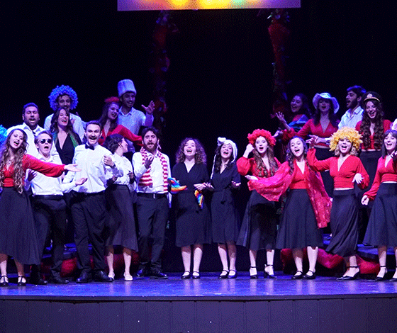Bursa'da tiyatro festivalinde muhteşem final