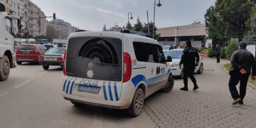 Bursa’da uyuşturucu sevkiyatı yapan şahıslar yakalandı