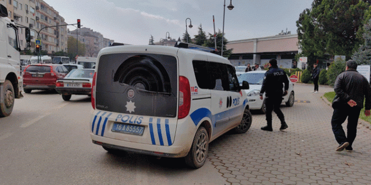 Bursa’da uyuşturucu sevkiyatı yapan şahıslar yakalandı
