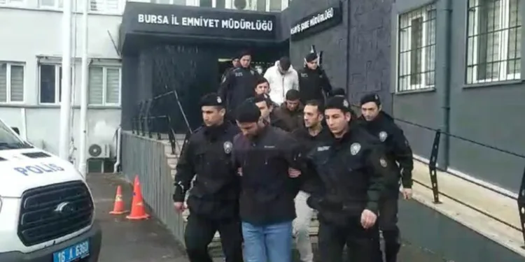 Soygun için Bursa’ya gelen Cumartesi Çetesi yakalandı