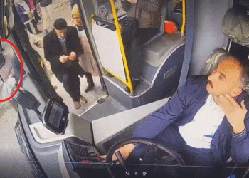 Bursa polisi takip ettiği hırsızları suçüstü yakaladı