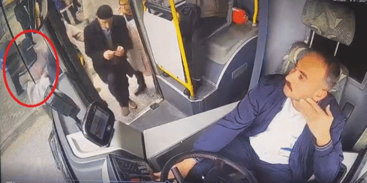 Bursa polisi takip ettiği hırsızları suçüstü yakaladı