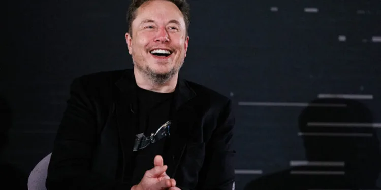 Elon Musk Starlink uyduları konusunda İsrail ile anlaştı