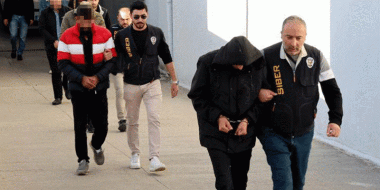 2 milyon vurgun yapan şebeke çökertildi