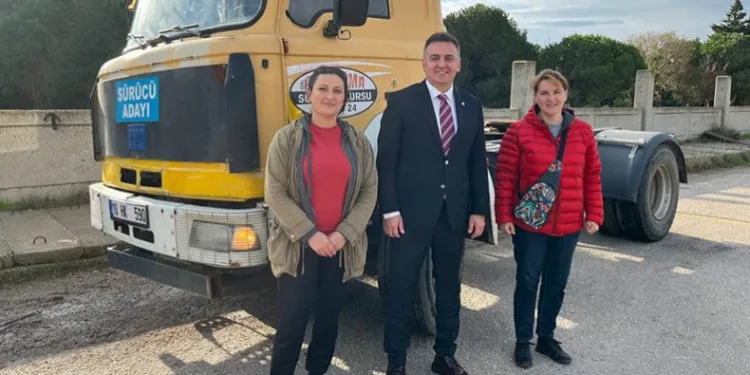 Bandırmalı kadınlar tır şoförü oluyor