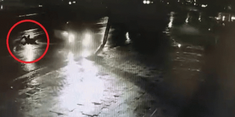 Bursa’da sağanak yağmur kaza getirdi