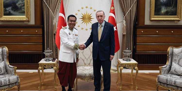 Erdoğan, Kamboçya Büyükelçisi Sok’u kabul etti