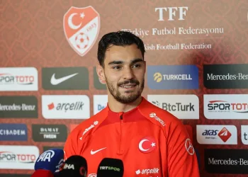 Kaan Ayhan: “Milli takım tarihinde ilk kez gruptan 1. çıkmasını istiyoruz”