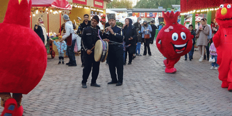 Tahran’da Nar Festivali’ne yoğun ilgi