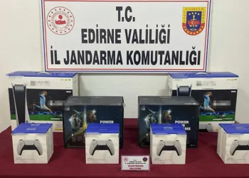 Edirne’de kaçak oyun konsolları ele geçirildi