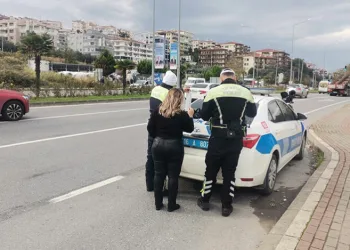 Mudanya’da hız yapan sürücülere ceza yazıldı