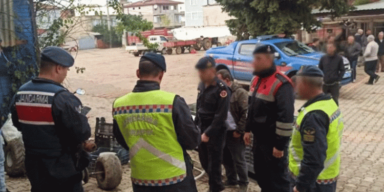 Jandarmadan tescilsiz ve çalıntı motosiklet uygulaması