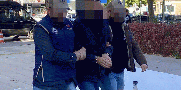 Interpol tarafından aranan DEAŞ üyesi yakalandı