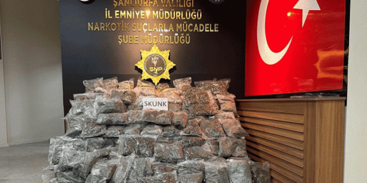 Şanlıurfa’da 90 kilogram uyuşturucu ele geçirildi: 2 gözaltı