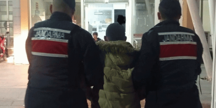 Hırsızlık yapan şüpheli jandarmaya yakalandı