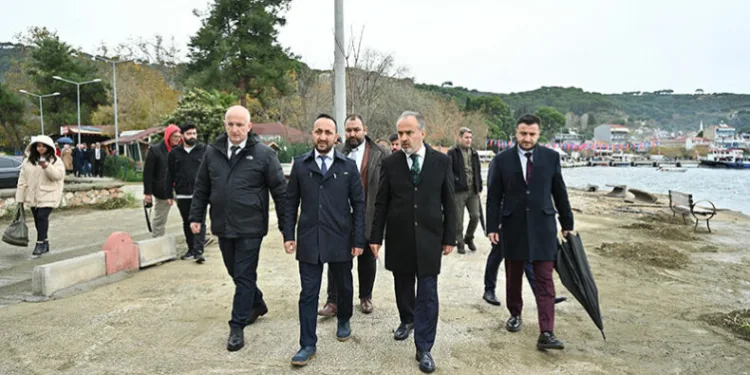 Bursa sahillerinde fırtına mesaisi