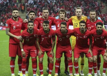 Millilerin uçağı Münih’e iniş yaptı