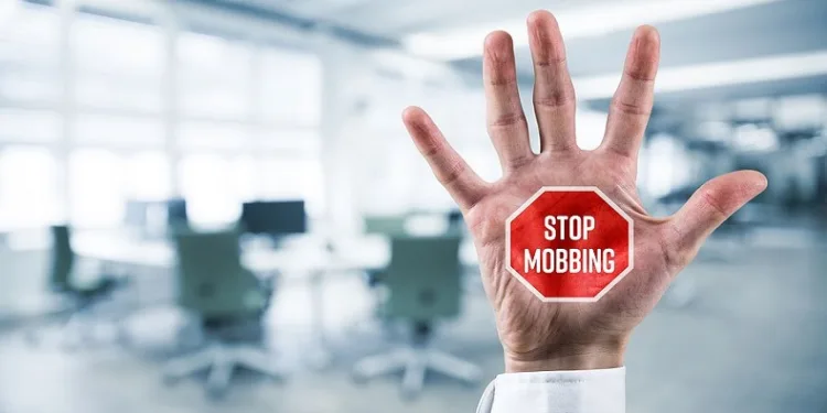 Emsal mobbing kararı