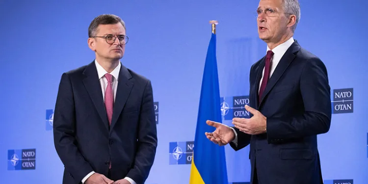 NATO’dan Ukrayna’ya tam üyelik garantisi
