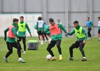 Bursaspor’da Esenler Erokspor maçı hazırlıkları devam ediyor