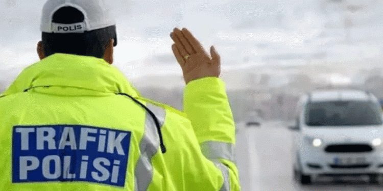 Yayaya yol vermeyen sürücüden ilginç savunma