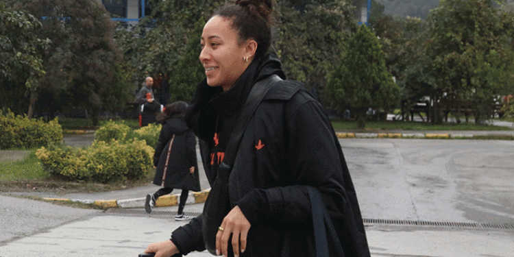 Eczacıbaşı Dynavit, Bursa’ya doğru yola çıkıyor
