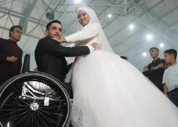 Aşk engel tanımadı